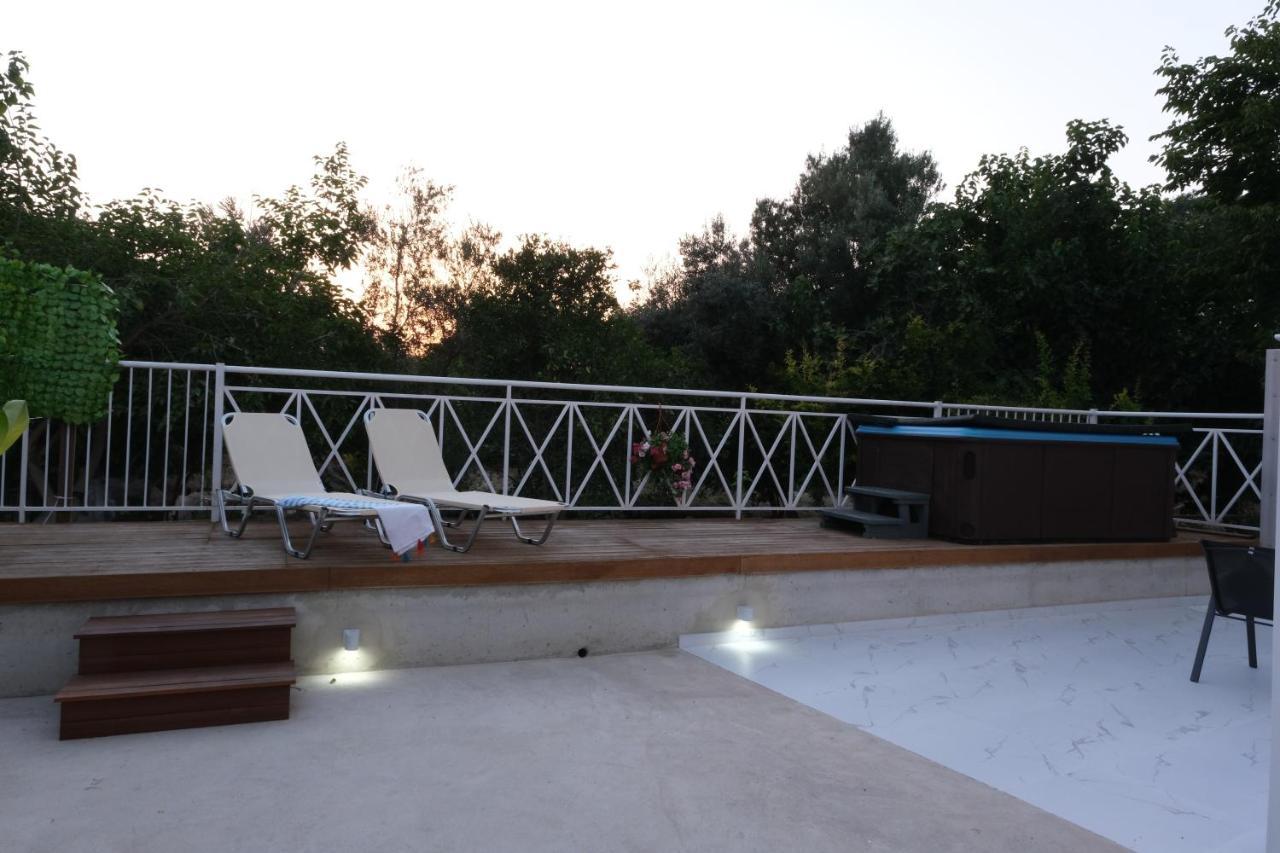 Ferienwohnung Luxury Fani House Next To Harbor Area With Jacuzzi Paphos Exterior foto
