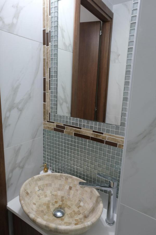 Ferienwohnung Luxury Fani House Next To Harbor Area With Jacuzzi Paphos Exterior foto
